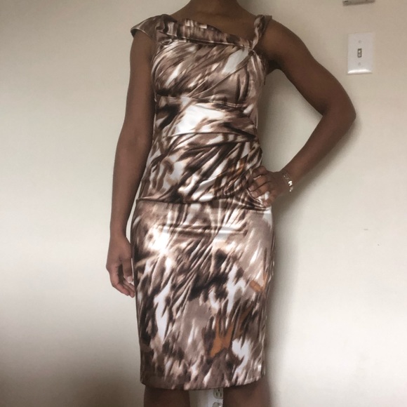 Dress - Picture 4 of 5